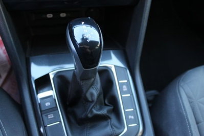 Volkswagen Tiguan 2.0 TDI 150 CV SCR DSG 4MOTION R-Line (15)