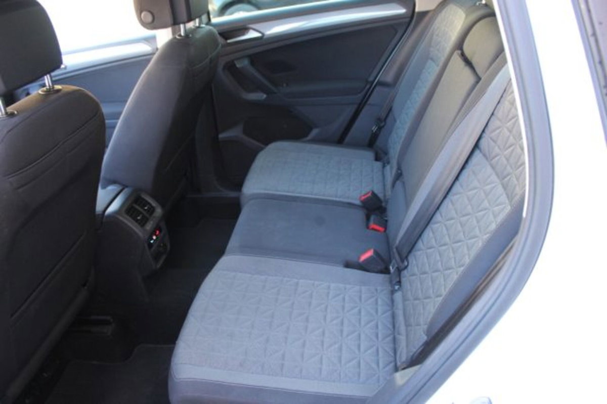Volkswagen Tiguan 2.0 TDI 150 CV SCR DSG 4MOTION R-Line (5)