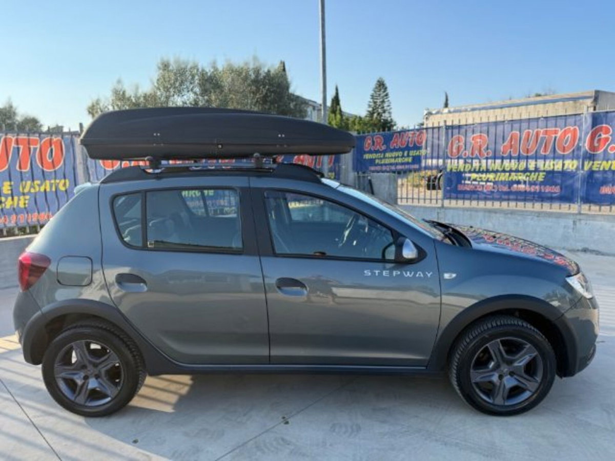 Dacia Sandero 1.5 dCi 8V 90CV S&S Serie Speciale Brave (5)