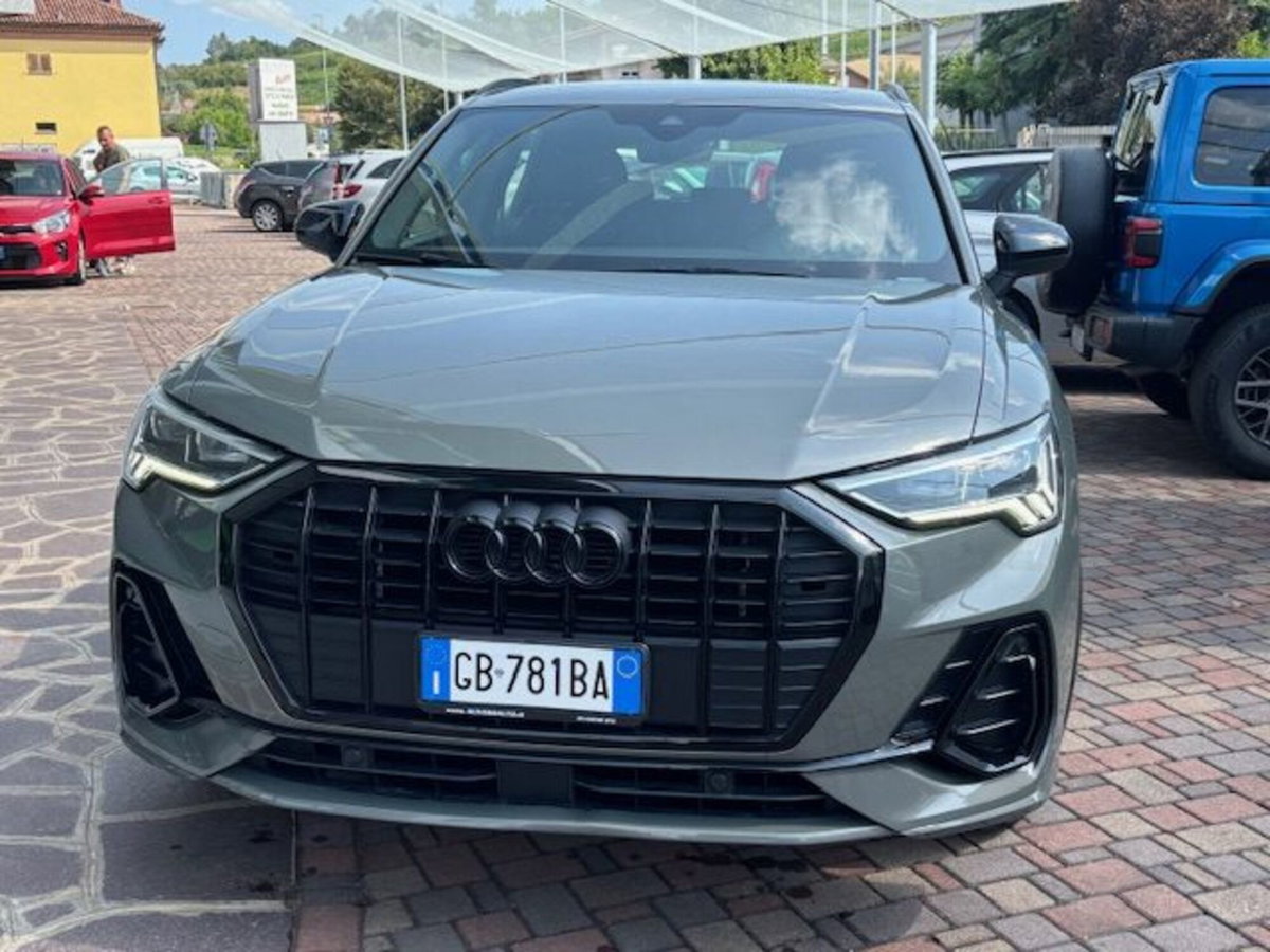 Audi Q3 35 TFSI S tronic S line edition (2)