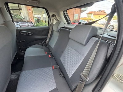 Fiat Punto 1.2 5 porte Dynamic (10)