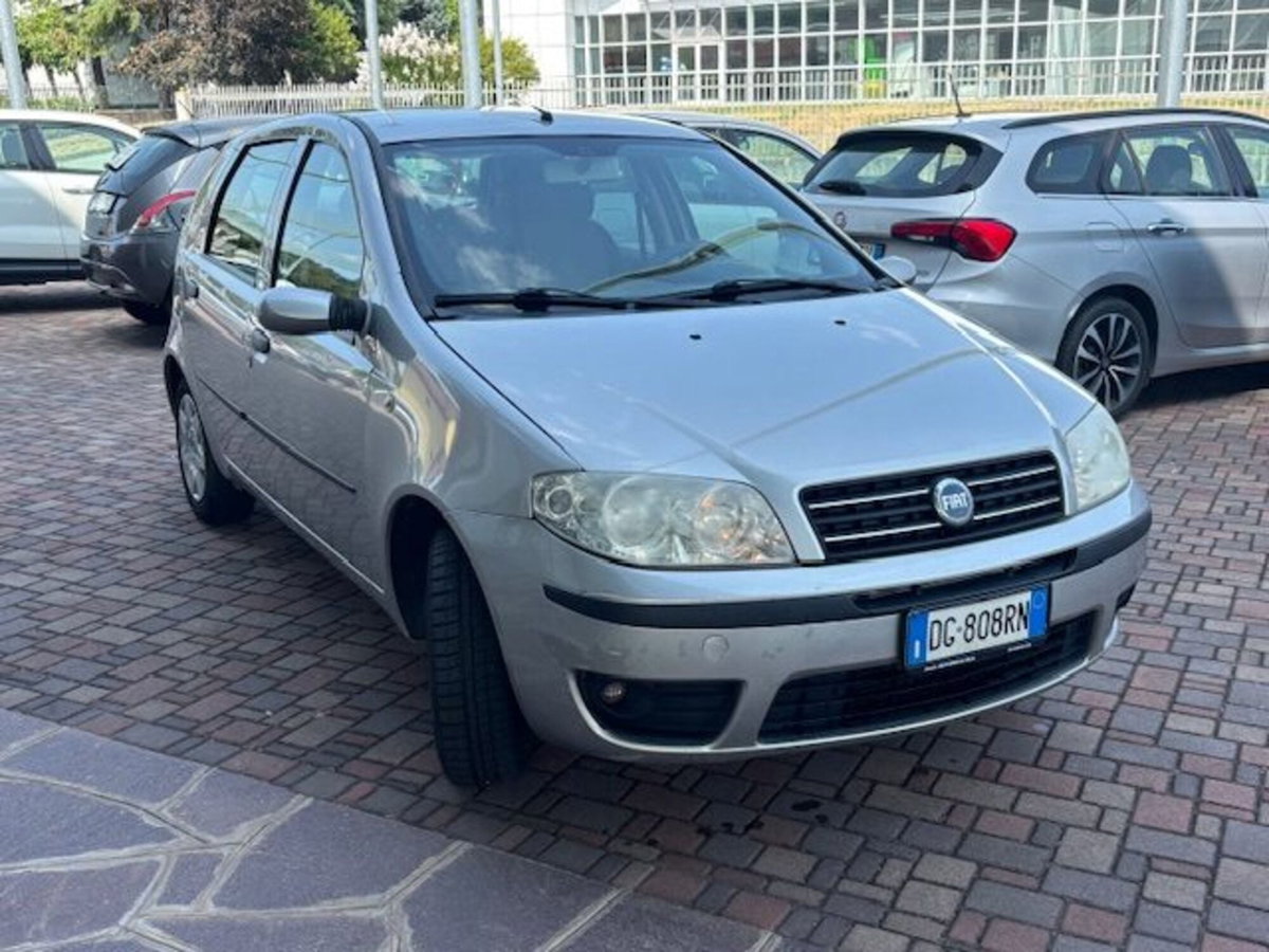 Fiat Punto 1.2 5 porte Dynamic (3)