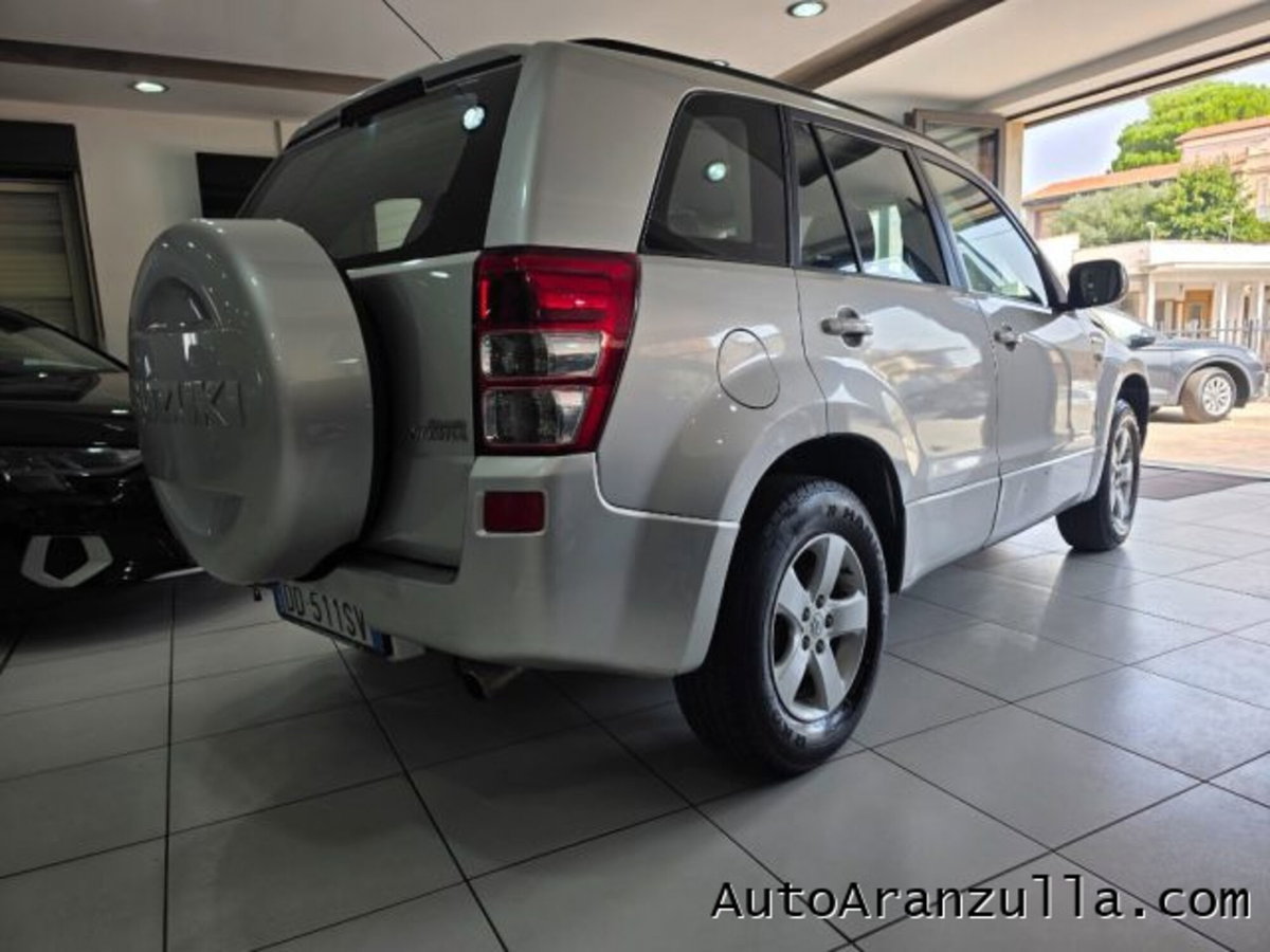Suzuki Grand Vitara 1.9 DDiS 5 porte Crossover (4)