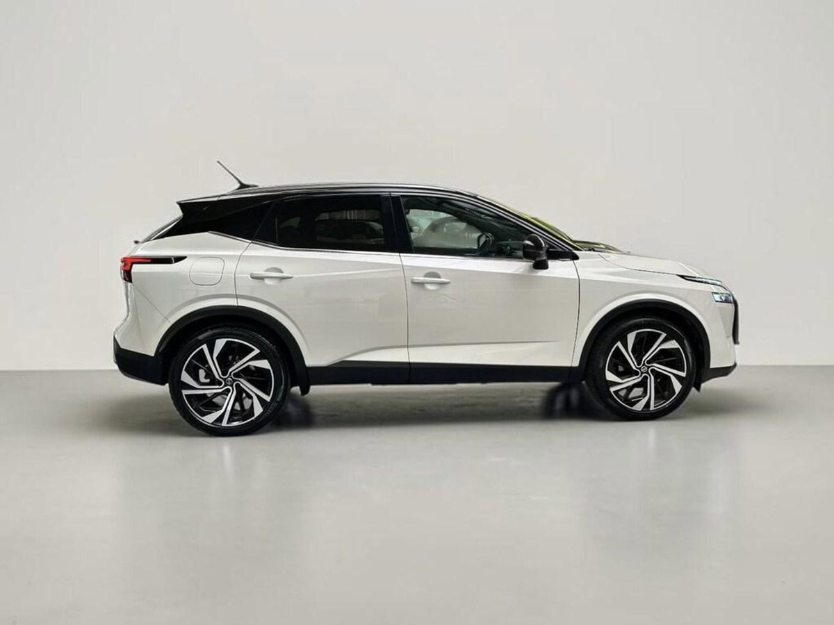 Nissan Qashqai 1.3 mhev Tekna 4wd 158cv xtronic (5)