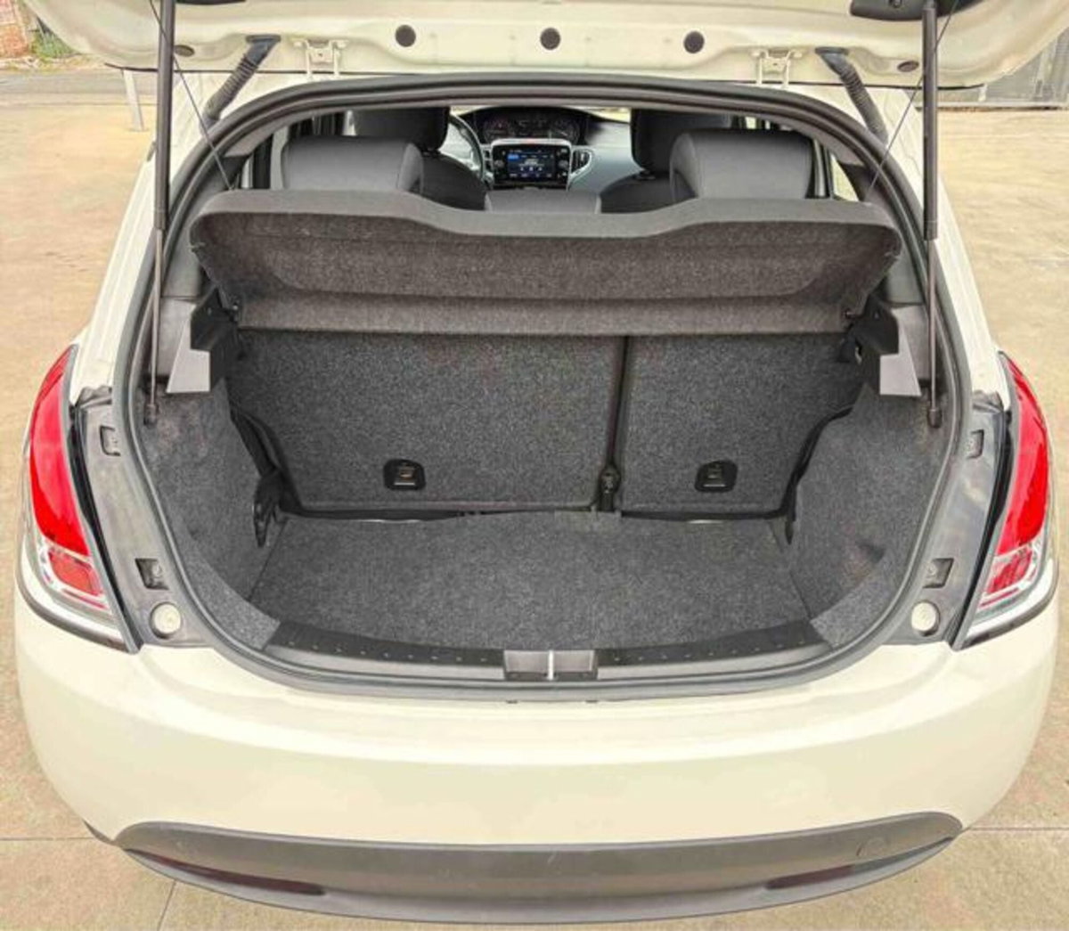 Lancia Ypsilon 1.0 FireFly 5 porte S&S Hybrid Gold Plus (10)