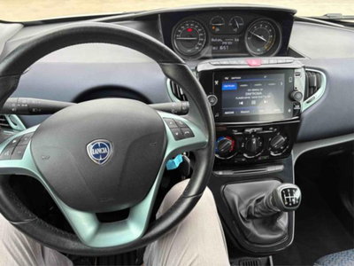 Lancia Ypsilon 1.0 FireFly 5 porte S&S Hybrid Gold Plus (15)