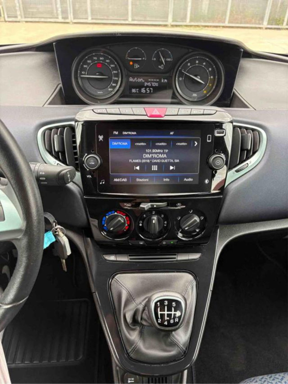 Lancia Ypsilon 1.0 FireFly 5 porte S&S Hybrid Gold Plus (16)