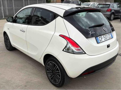 Lancia Ypsilon 1.0 FireFly 5 porte S&S Hybrid Gold Plus (3)