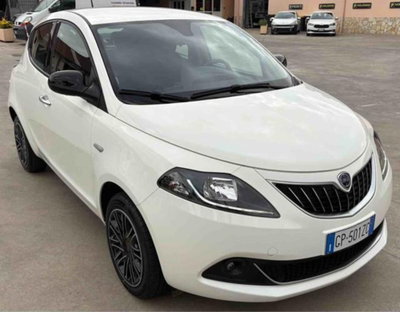 Lancia Ypsilon 1.0 FireFly 5 porte S&S Hybrid Gold Plus (7)