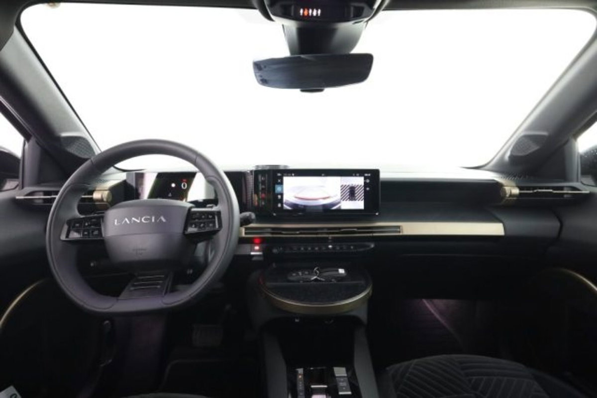 Lancia Ypsilon 1.2 LX 100cv (4)
