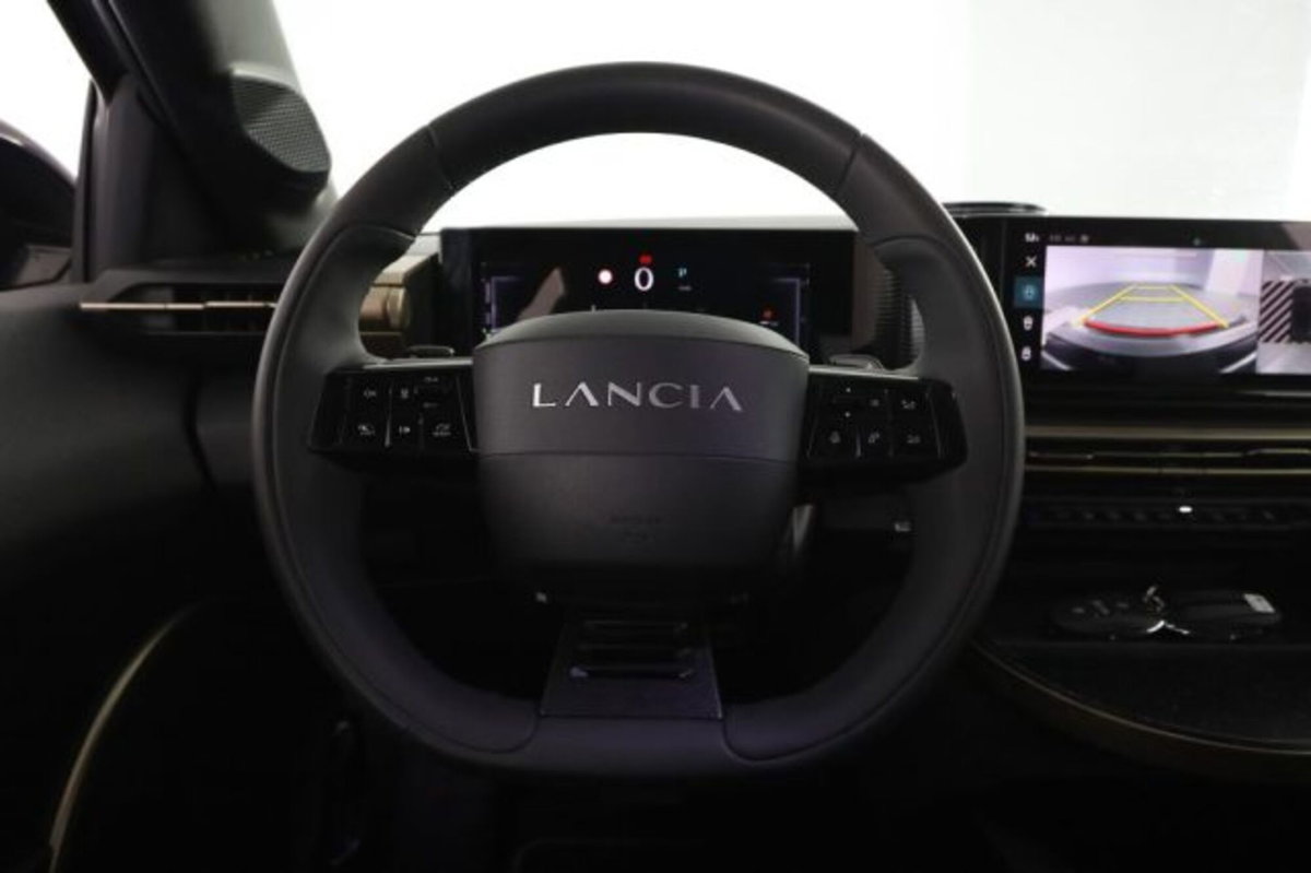 Lancia Ypsilon 1.2 LX 100cv (5)