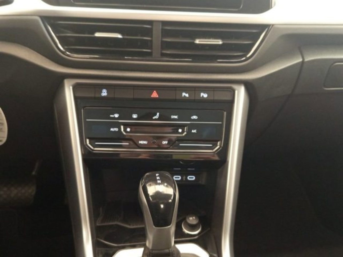Volkswagen T-Roc 2.0 tdi Life 150cv dsg (13)