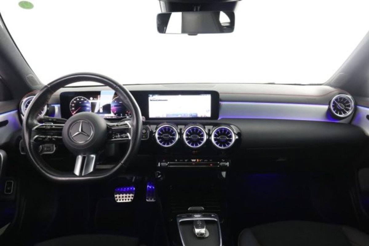Mercedes-Benz CLA Shooting Brake 200 d AMG Line Premium Plus auto (4)