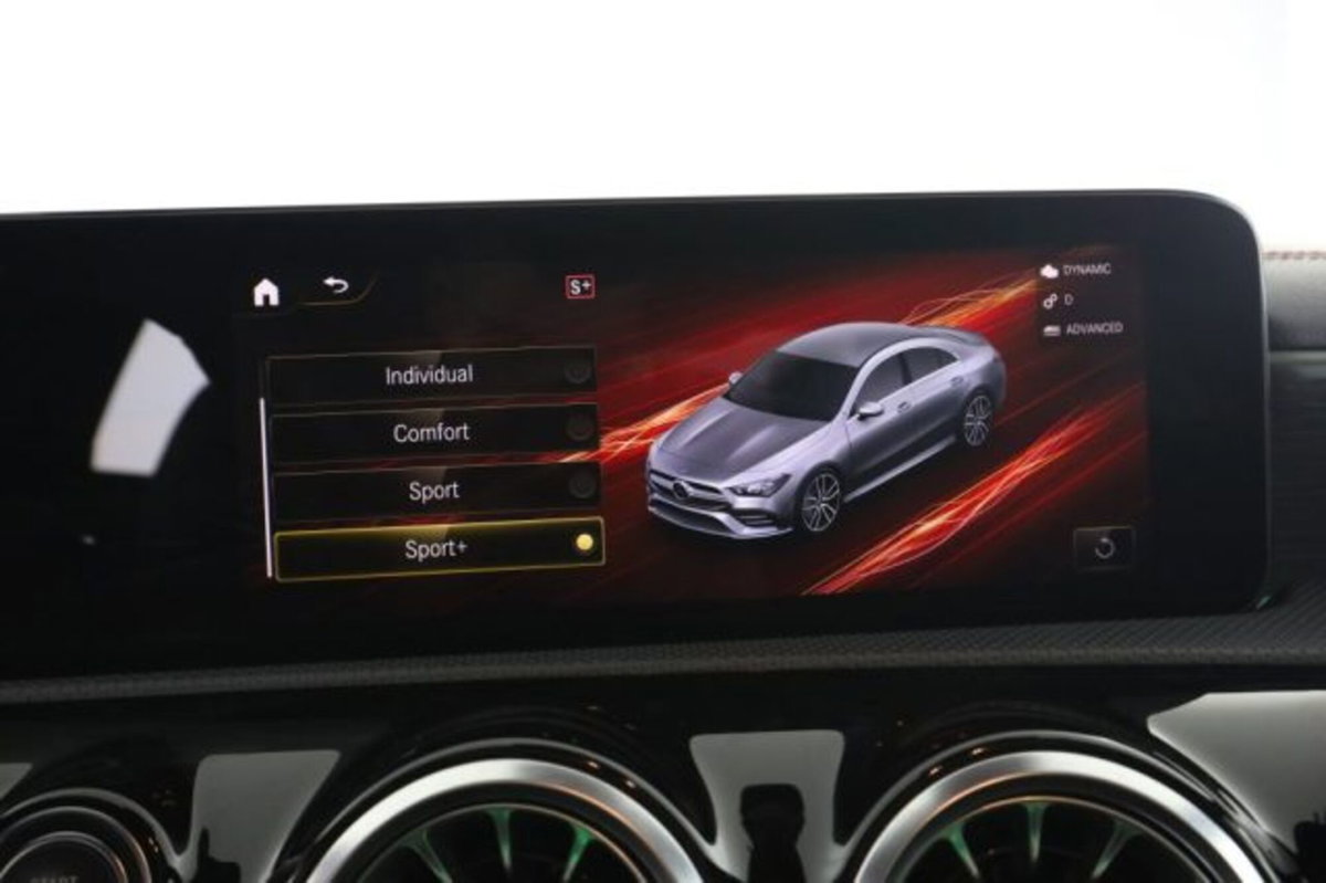 Mercedes-Benz CLA 35 AMG 4Matic (11)