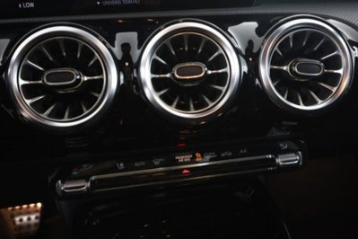 Mercedes-Benz CLA 35 AMG 4Matic (13)