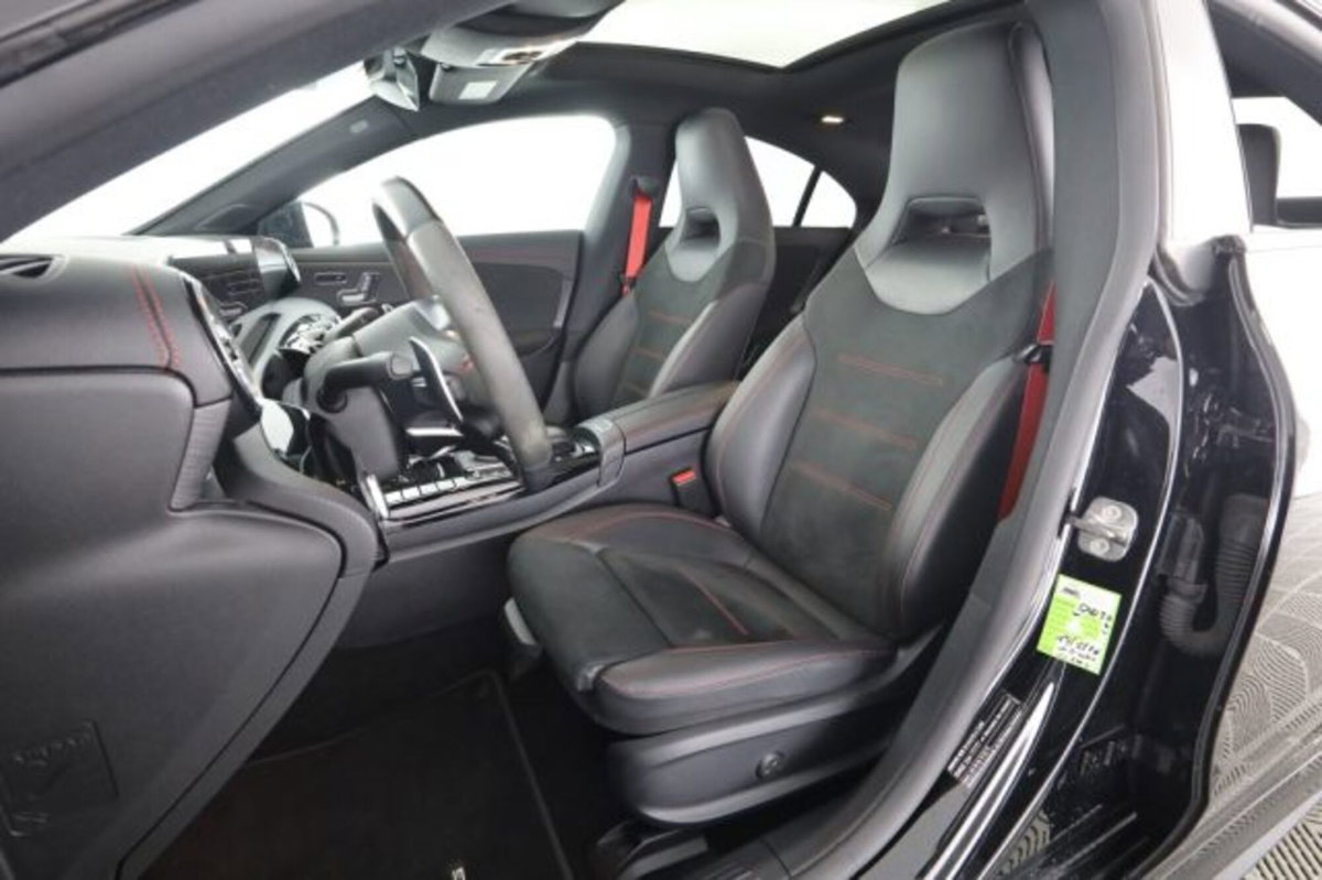 Mercedes-Benz CLA 35 AMG 4Matic (2)