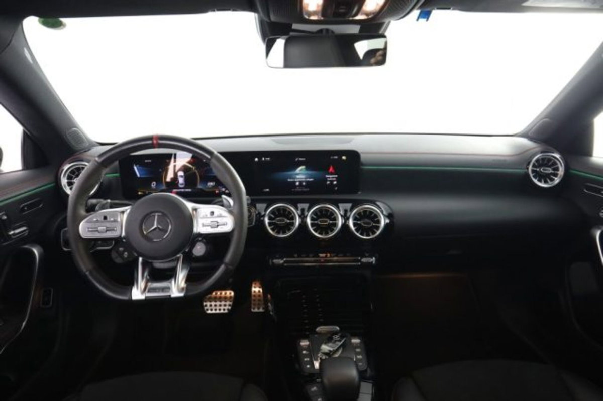 Mercedes-Benz CLA 35 AMG 4Matic (4)