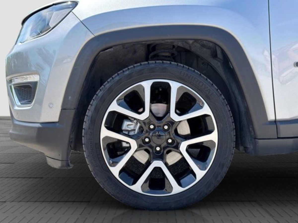 Jeep Compass 1.6 Multijet II 2WD Limited (16)