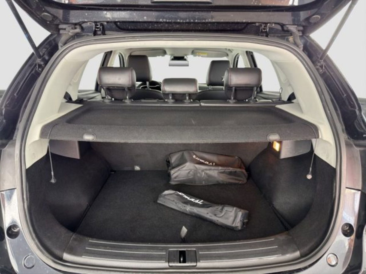 Mg ZS ZS 1.5 Luxury (14)