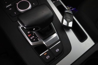 Audi Q5 40 TDI quattro S tronic Business (16)