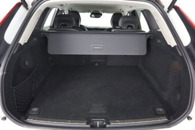 Volvo XC60 B4 Geartronic Momentum Pro (6)