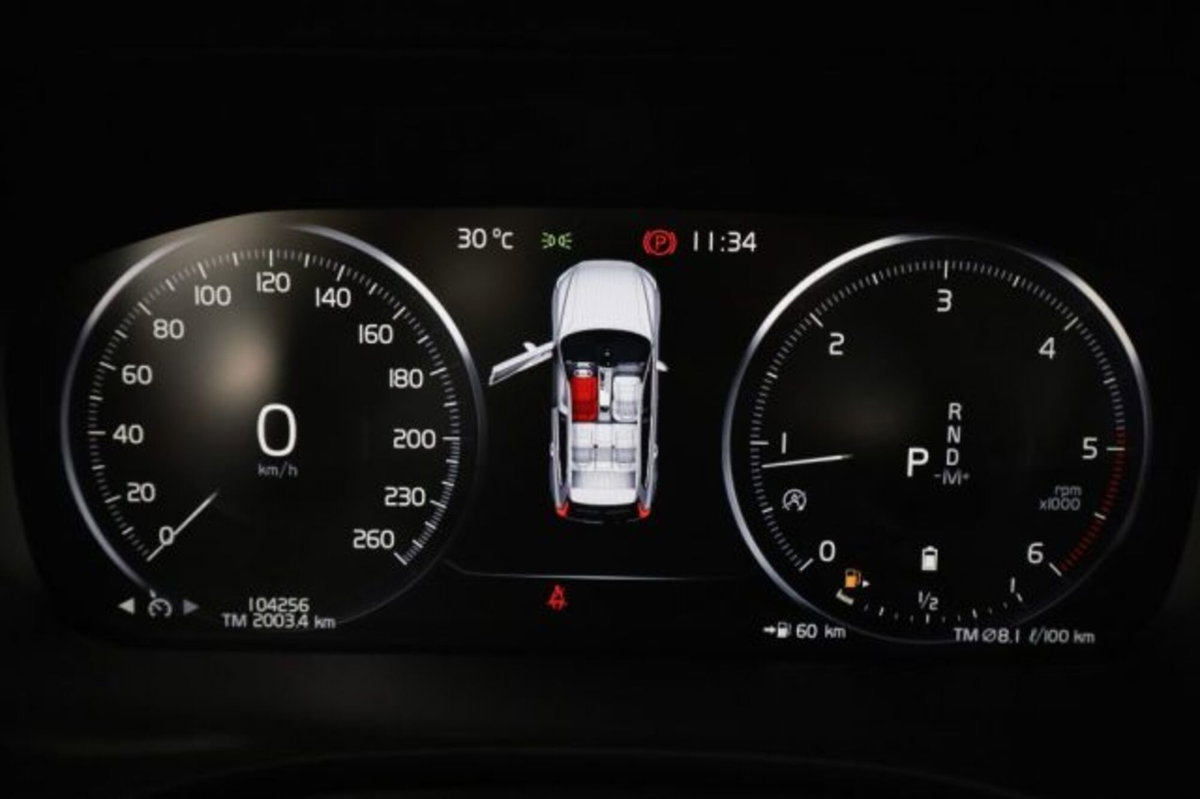 Volvo XC60 B4 Geartronic Momentum Pro (7)