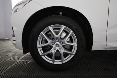Volvo XC60 B4 Geartronic Momentum Pro (8)