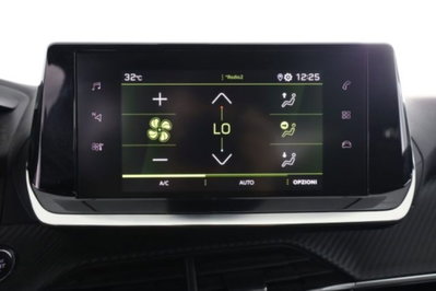 Peugeot 2008 BlueHDi 130 S&S EAT8 Allure Pack (11)