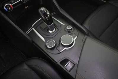 Alfa Romeo Giulia 2.2 Turbodiesel 150 CV AT8 Super (13)