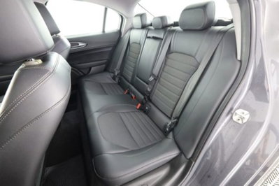 Alfa Romeo Giulia 2.2 Turbodiesel 150 CV AT8 Super (3)