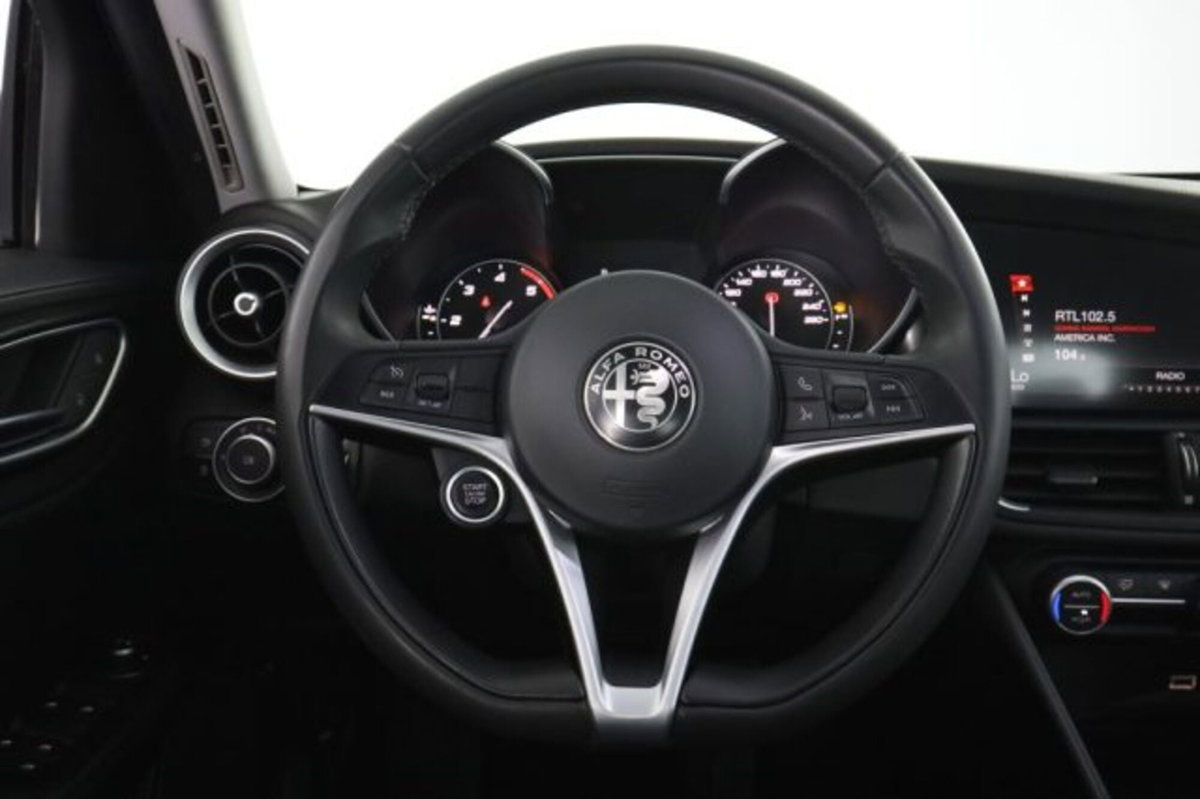 Alfa Romeo Giulia 2.2 Turbodiesel 150 CV AT8 Super (5)