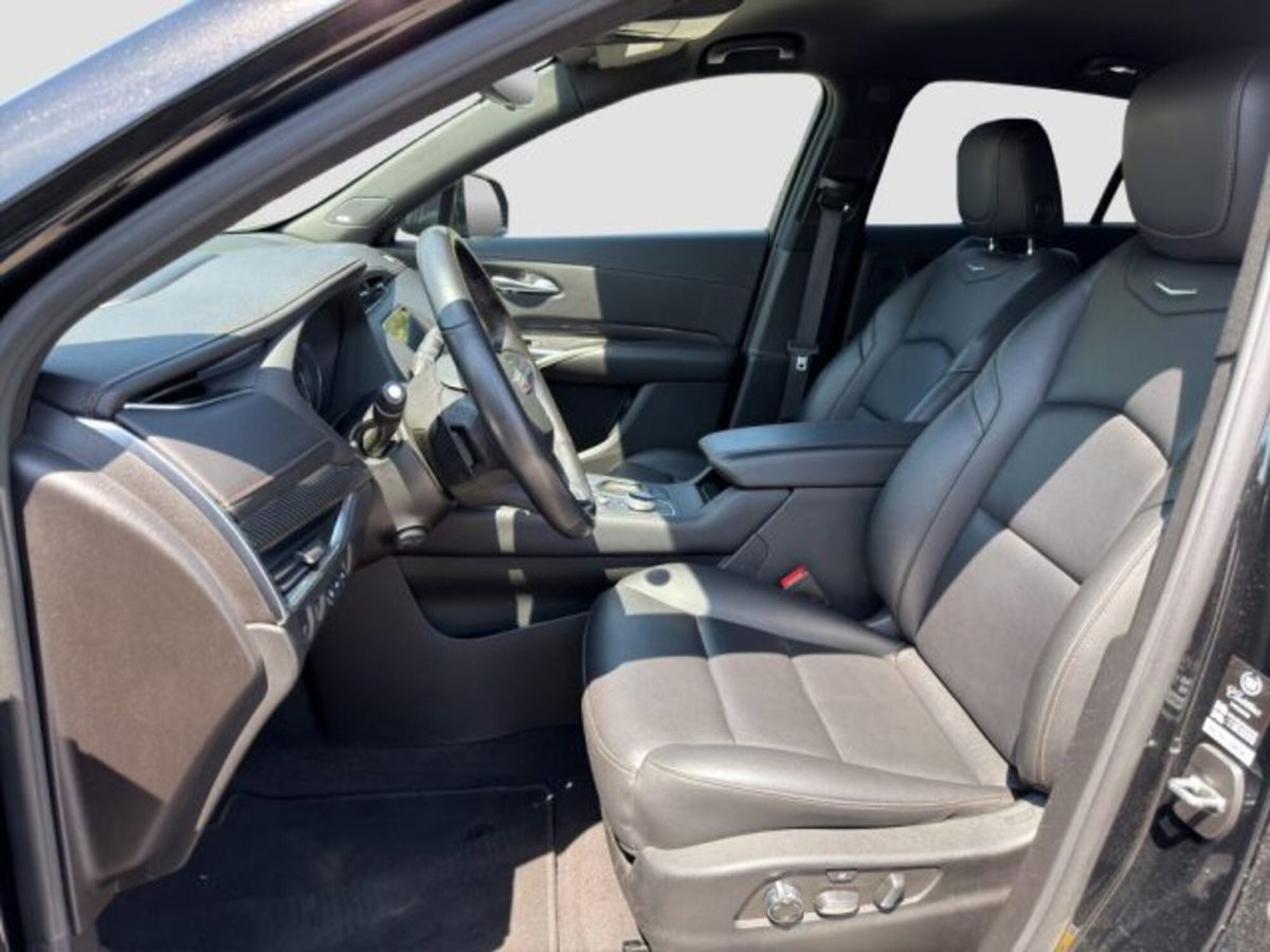 Cadillac XT4 XT4 350 TD AWD Sport (10)