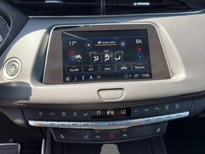Cadillac XT4 XT4 350 TD AWD Sport (17)