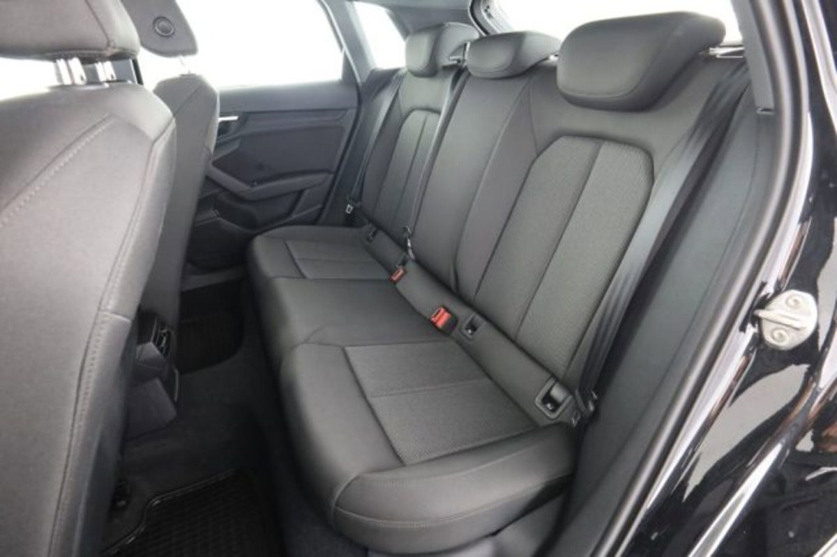 Audi A3 Sportback 30 TFSI S tronic Business (3)