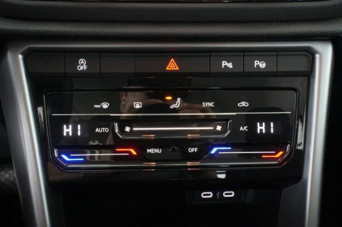 Volkswagen T-Roc 2.0 tdi Life 150cv dsg (12)