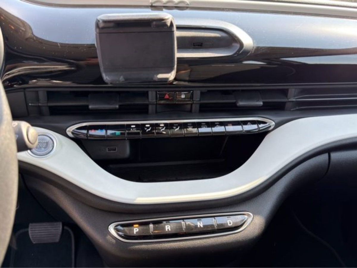 Fiat 500e Action Berlina 23,65 kWh (16)