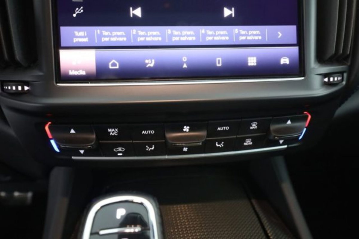 Maserati Levante Levante MHEV 330 CV AWD GT (12)