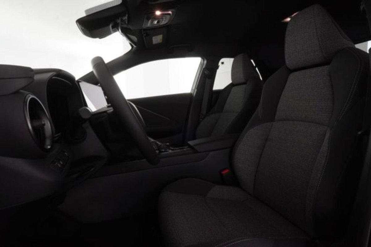 Toyota Toyota C-HR 1.8 hv Lounge fwd e-cvt (10)