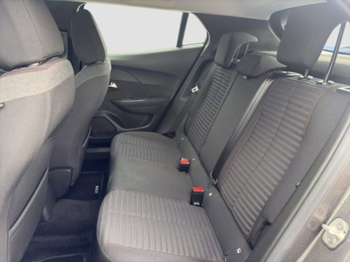 Peugeot 2008 PureTech 100 S&S Active Pack (10)