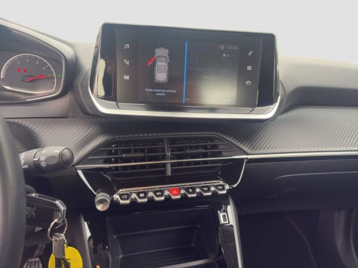 Peugeot 2008 PureTech 100 S&S Active Pack (16)