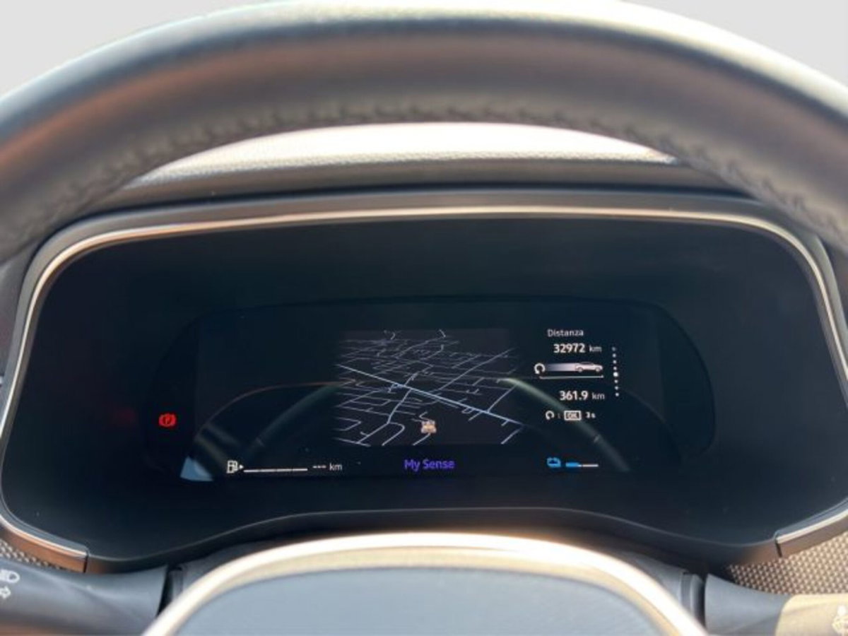 Renault Arkana Hybrid E-Tech 145 CV Techno (15)
