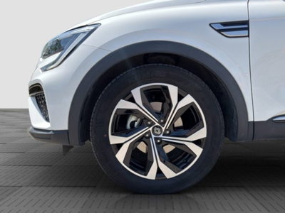 Renault Arkana Hybrid E-Tech 145 CV Techno (16)