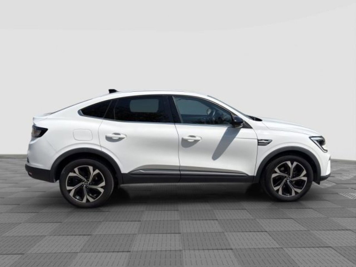 Renault Arkana Hybrid E-Tech 145 CV Techno (6)