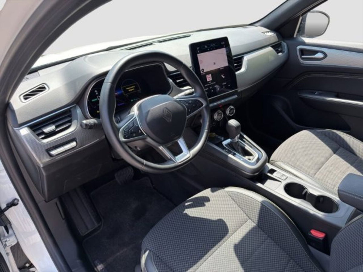 Renault Arkana Hybrid E-Tech 145 CV Techno (9)
