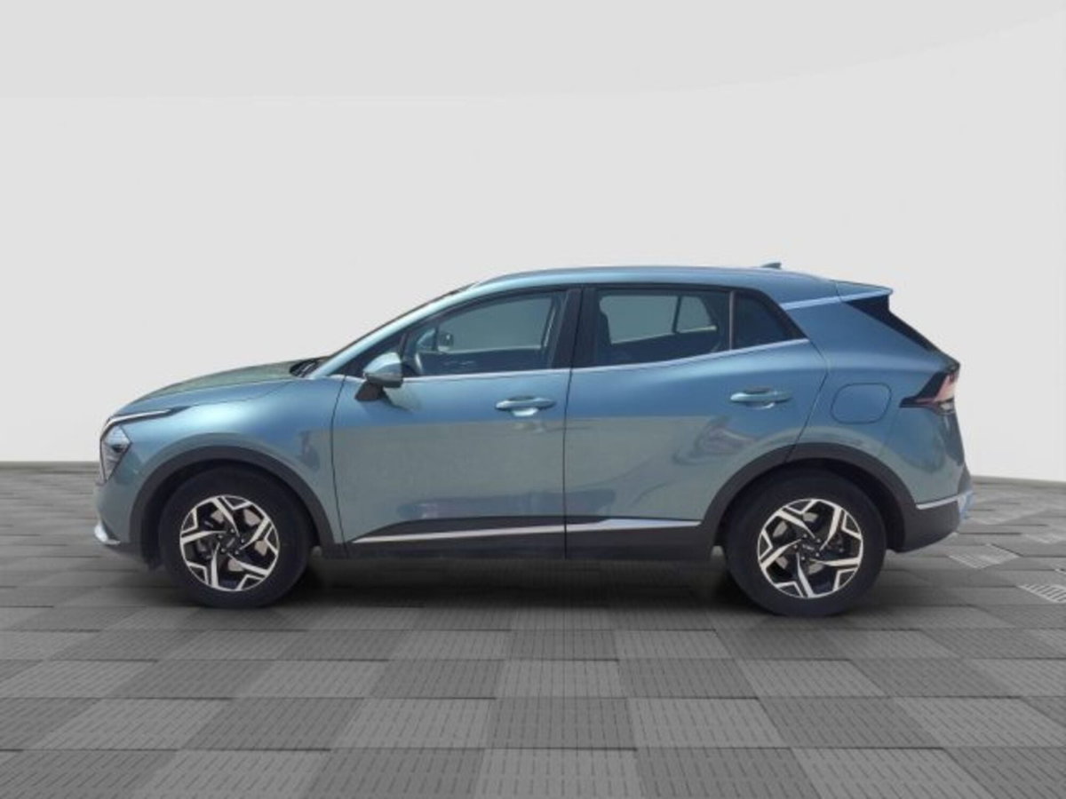 Kia Sportage 1.6 crdi mhev Business dct (2)