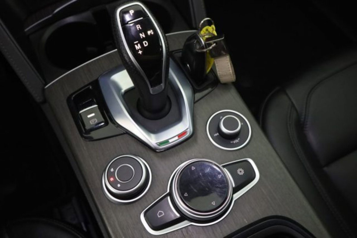 Alfa Romeo Stelvio Stelvio 2.2 Turbodiesel 210 CV AT8 Q4 Ti (14)