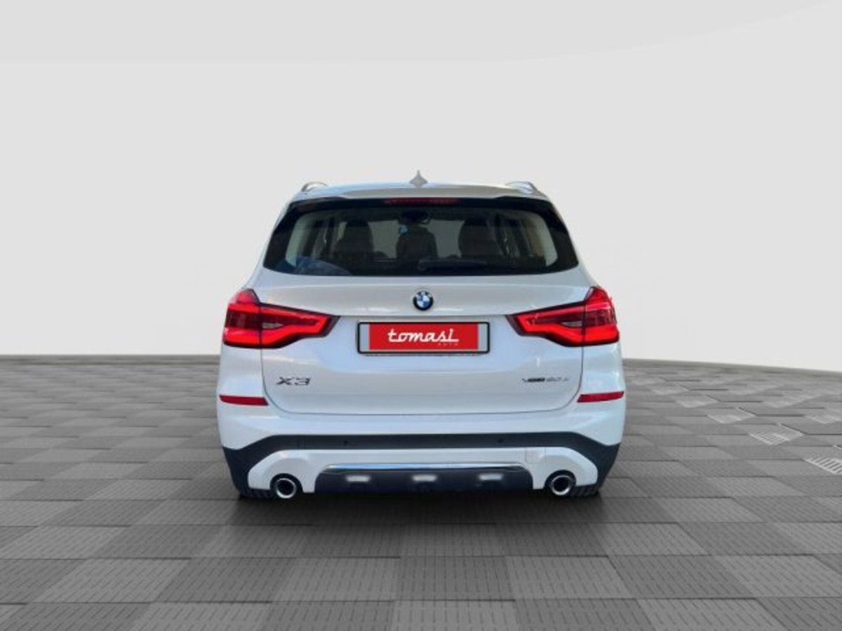 BMW X3 xDrive20d Luxury (8)