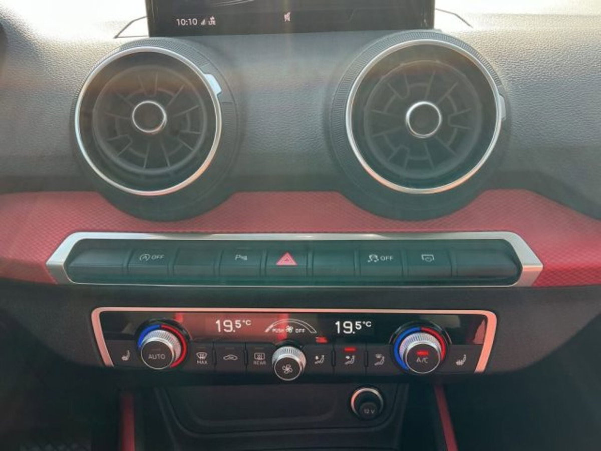 Audi Q2 Q2 30 TDI S tronic S line Edition (17)