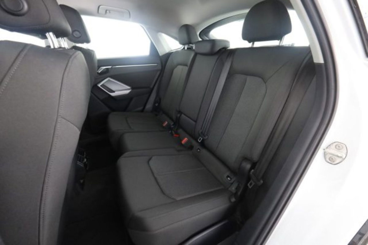 Audi Q3 Sportback 35 TDI quattro S tronic S line edition (3)