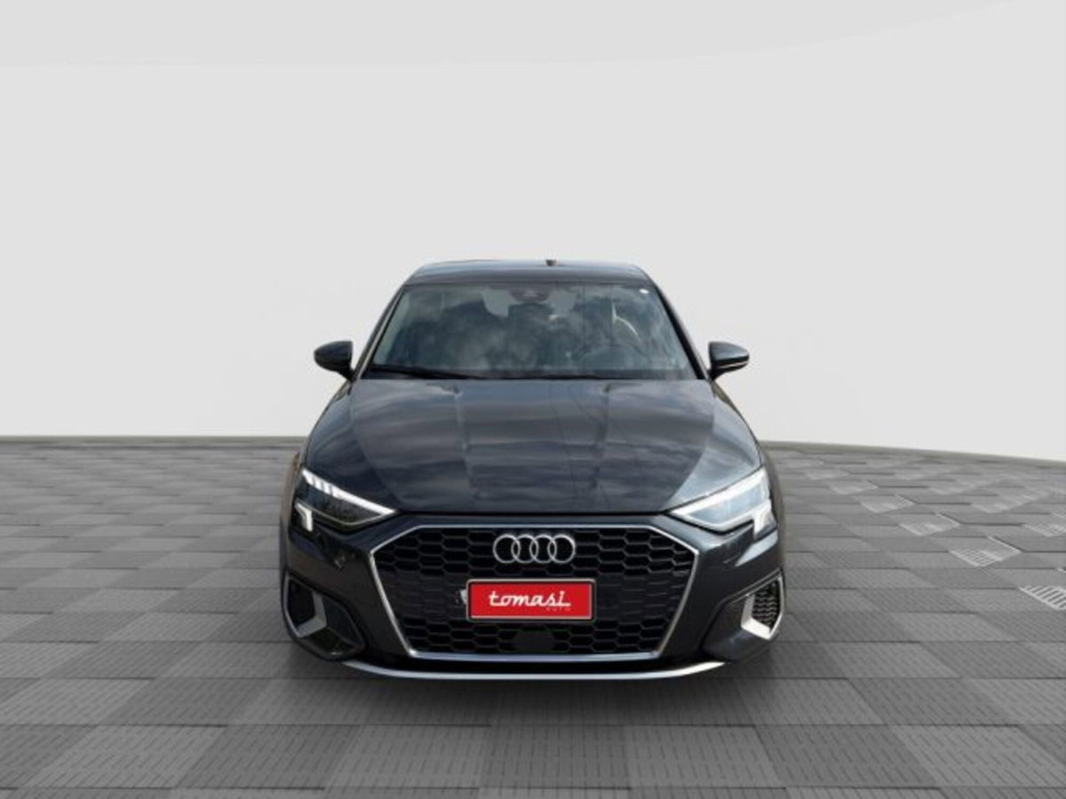 Audi A3 Sedan 30 TFSI S tronic Business Advanced (8)